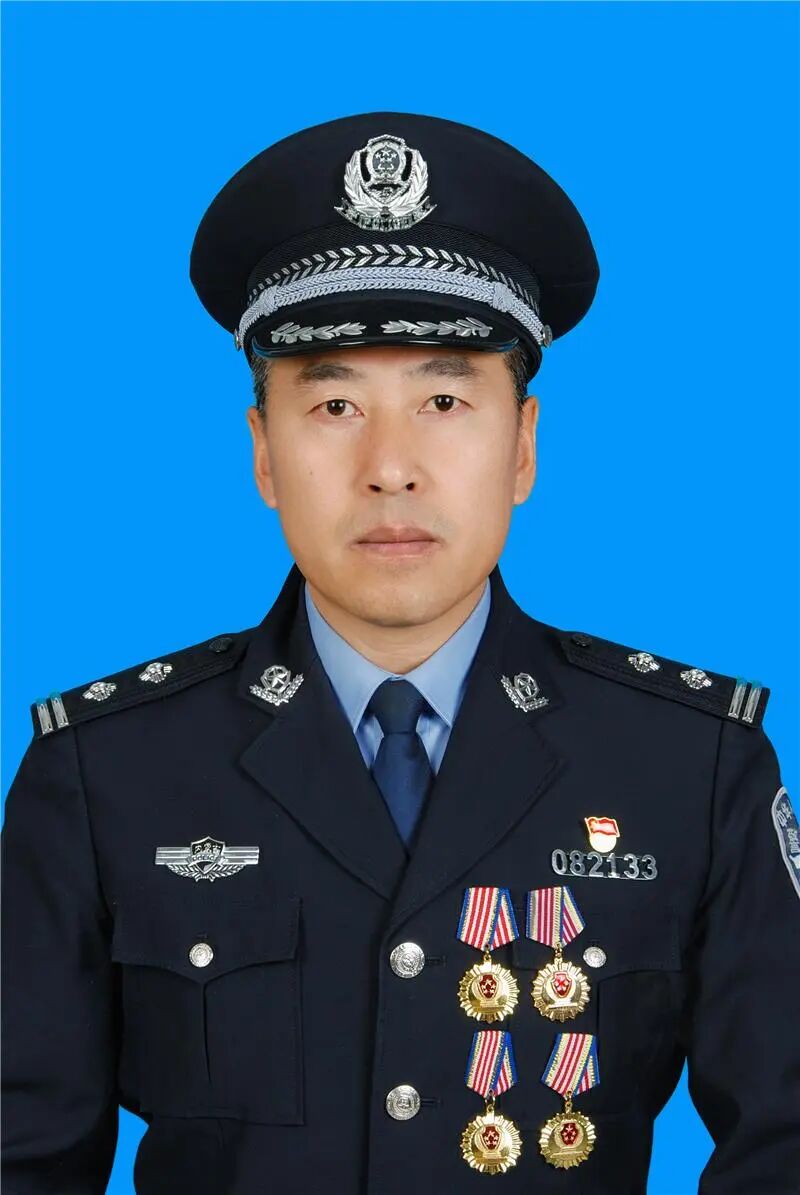 警徽在风雪中永恒闪耀——追记全国公安系统二级英雄模范张炳祎 